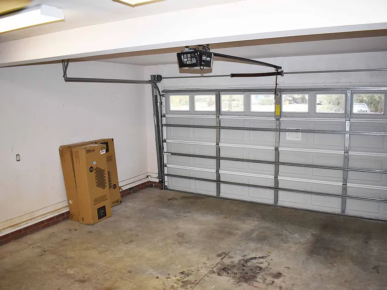 101 Wayne Dr — Photo 14