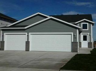 950 28th Ave W, West Fargo, ND