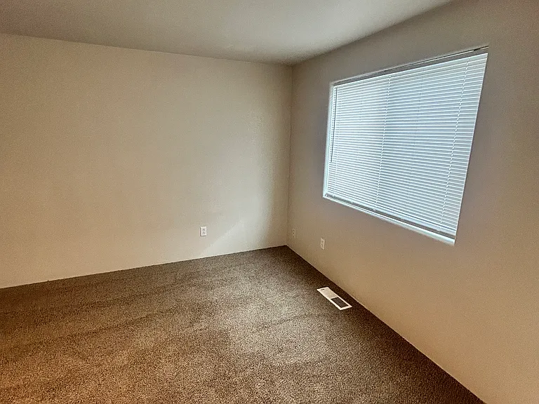 Mountain View Dr — Photo 7