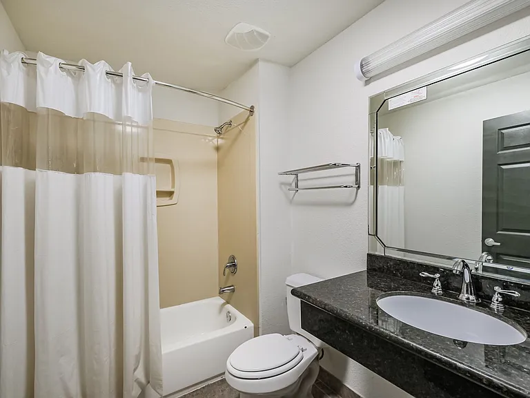 1025 Swanson St — Photo 74