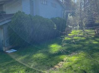 4411 NE 187th Pl, Lake Forest Park, WA 98155