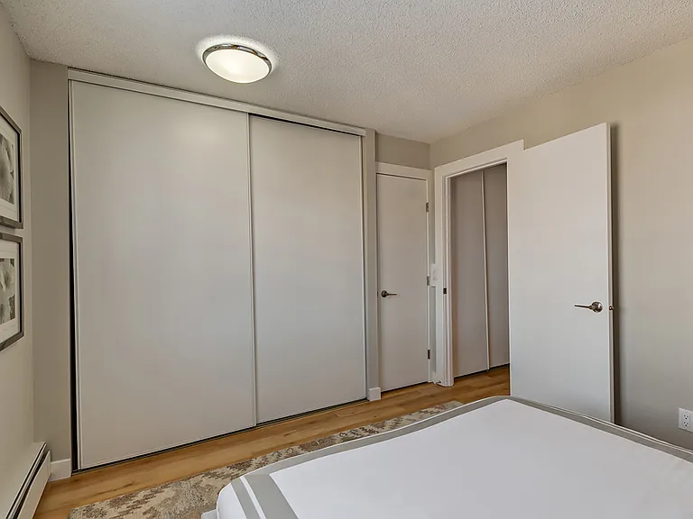 1122 15th Ave SW — Photo 11