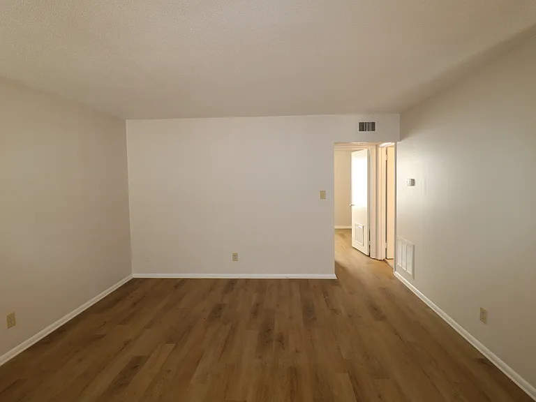 3822K W Country Club Rd — Photo 4