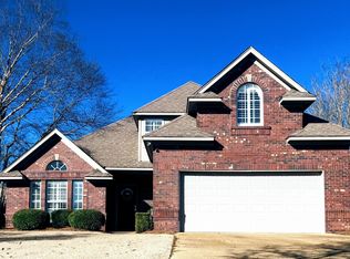 4684 Meadow Lake Dr, Tupelo, MS 38801