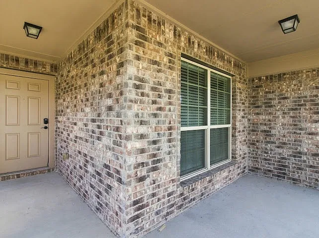 3 bed, 1399 sqft, $1,750 — Photo 3