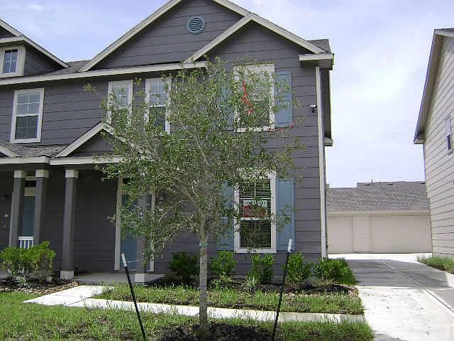 1st image of 16830 Mammoth Springs Dr