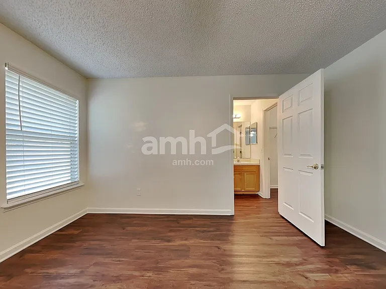 11127 Lauren Oaks Ln — Photo 7