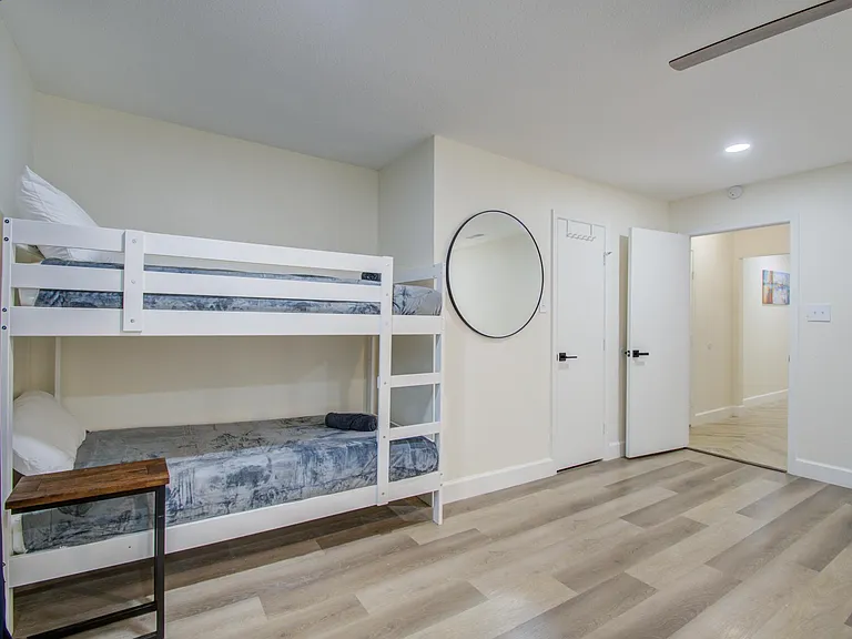 16906 Barcelona Dr — Photo 14