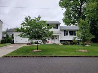 59 W Willow St, Colonia, NJ 07067