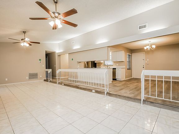 5th image of 893 Benchwood Dr