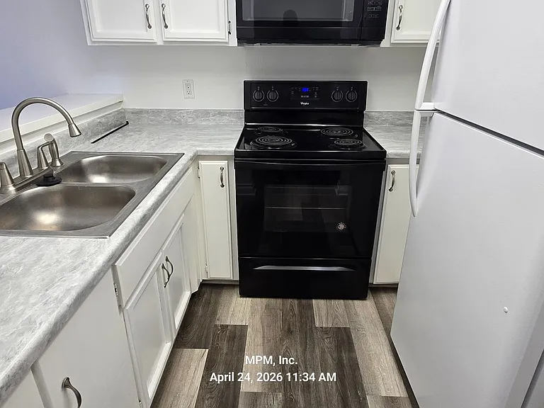 3121 Spring St #208 — Photo 3