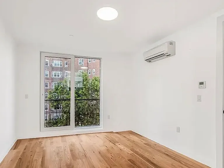 217 Cabrini Blvd #5A — Photo 12