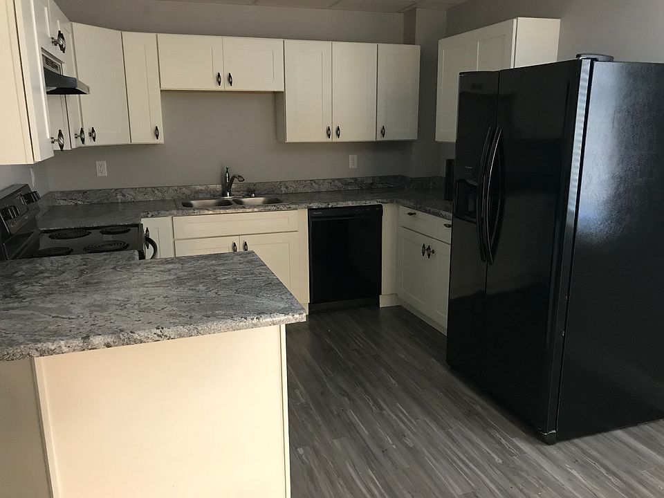 1st image of 421 N 20th St #106