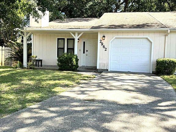 2nd image of 2962 Meredith Dr