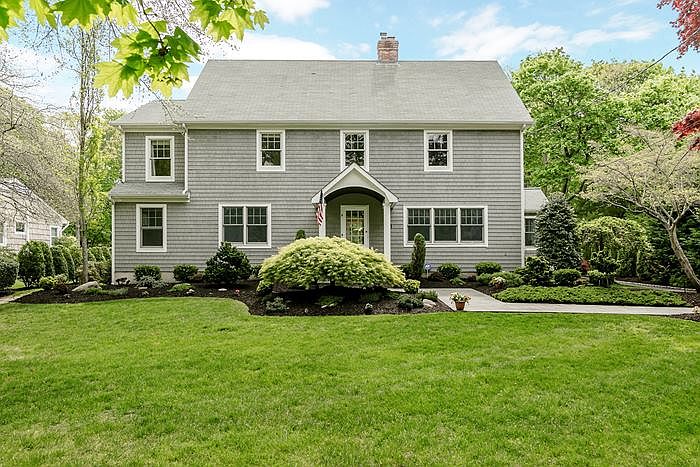 1st image of 143 Suydam Ln