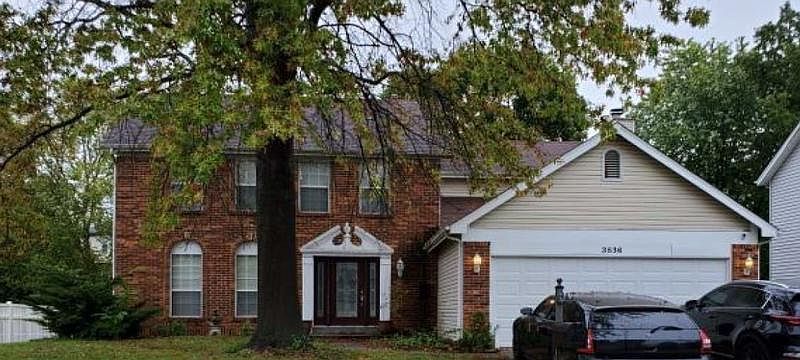 2nd image of 3836 Kentucky Derby Dr