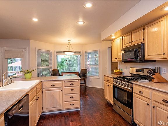 5th image of 3121 73rd Avenue Ct NW