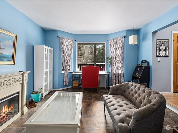 Right off front door>