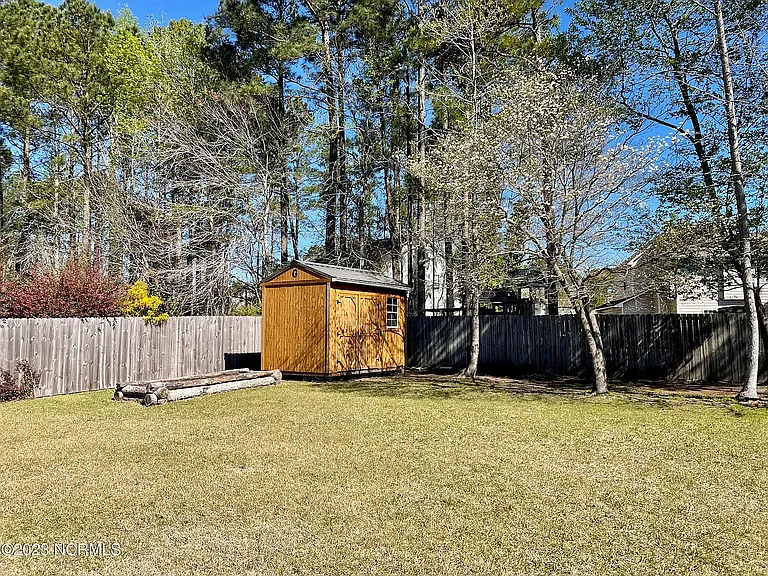 354 Farina Dr — Photo 6