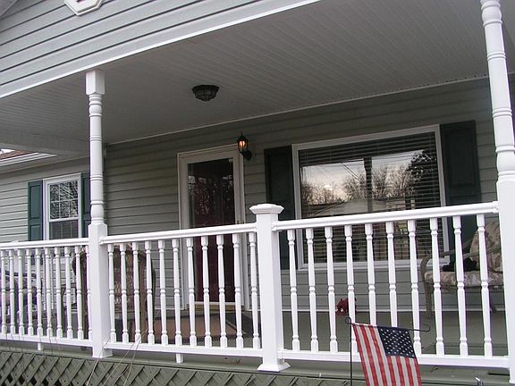 2nd image of 3482 Belle Ave NE