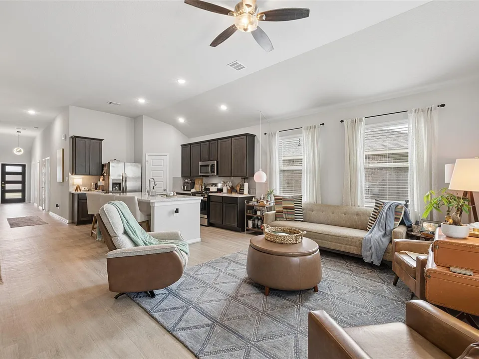 4419 Bay Vista Dr