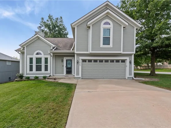 21415 W 52nd St, Shawnee, KS 66218