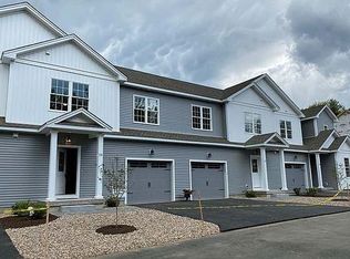 63 Bridgehampton Xing #24, Burlington, CT 06013