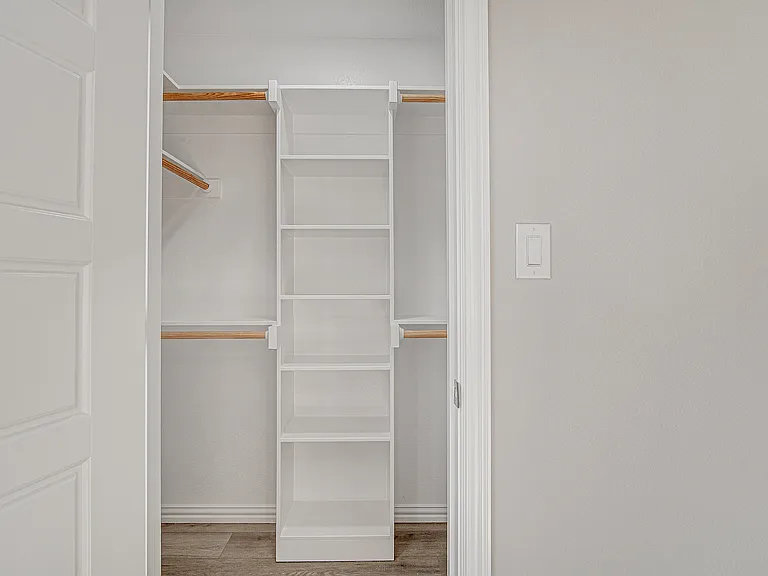 406 Grand Ave — Photo 26