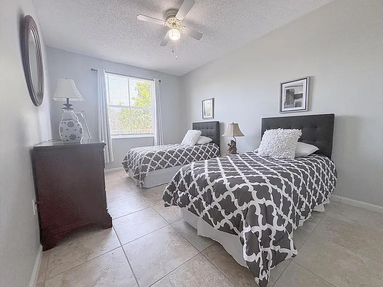 2080 Greenview Shores Blvd #419 — Photo 4