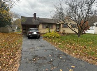 15 Stoneybrook Rd, Burlington, MA 01803