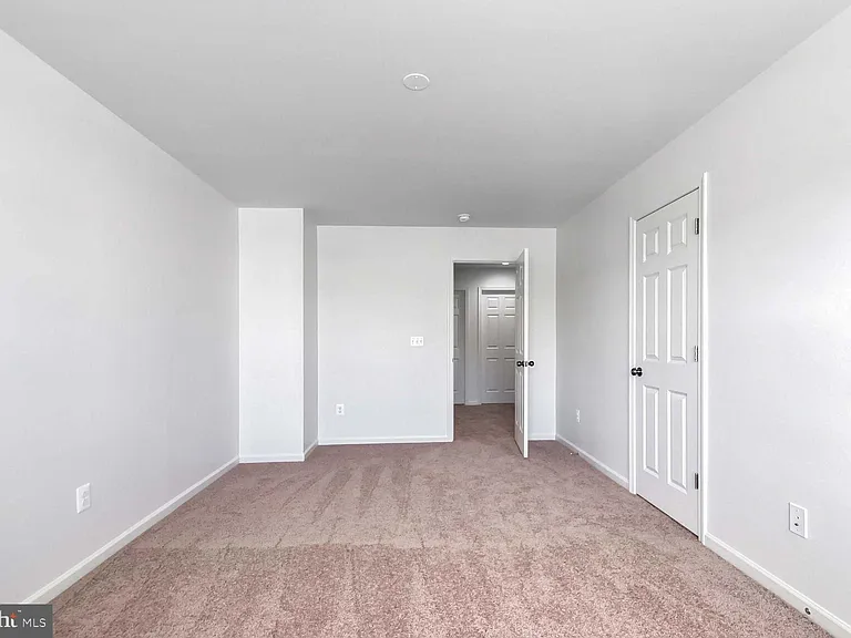 117 Gristmill Ct — Photo 13