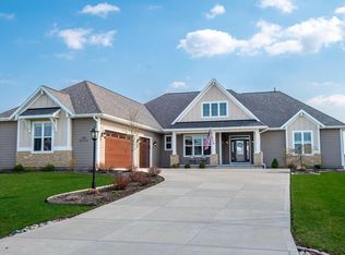 N56W27213 Crispin Ct, Sussex, WI 53089