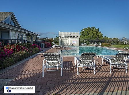 2nd image of 1201 Glen Cove Pkwy APT 813