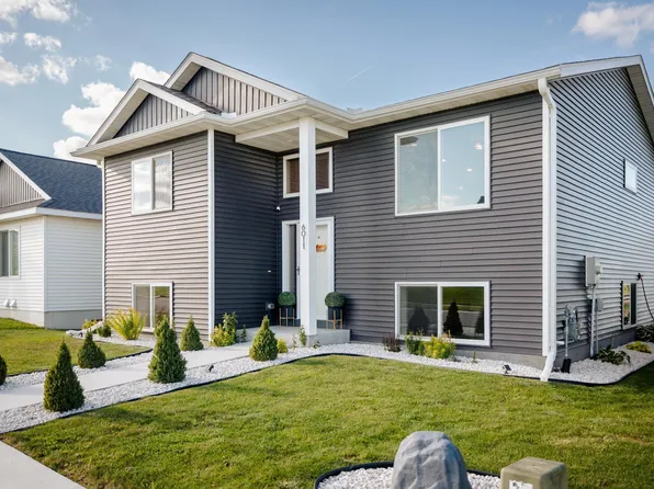 6011 51st St NW, Rochester, MN 55901