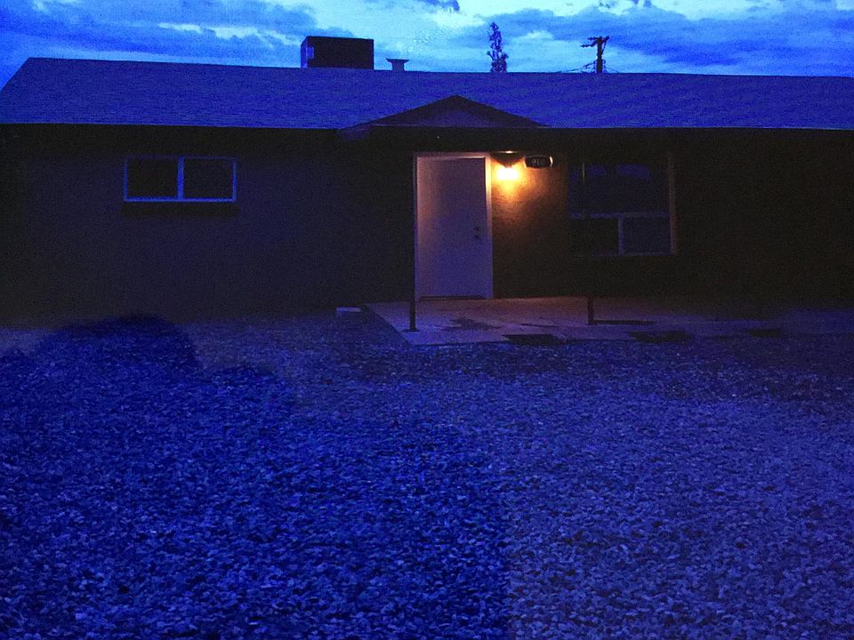 1st image of 910 W Calle Aragon