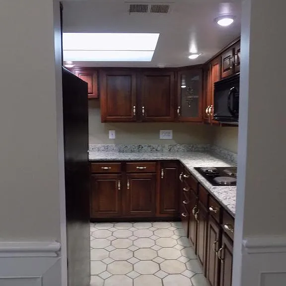 702 Towne Center Dr — Photo 15
