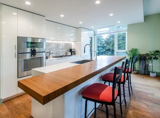 7428 Alberta St, Vancouver, BC V5X 2Y3