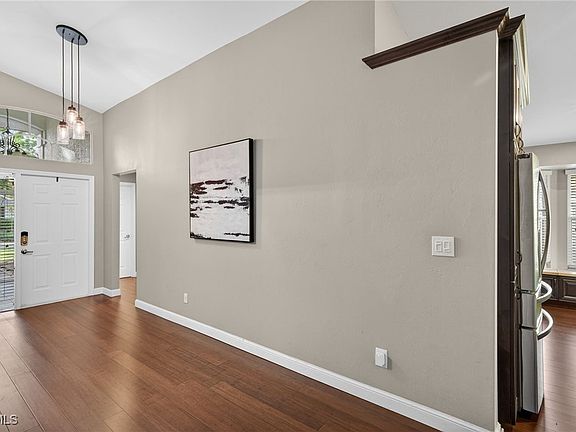 3rd image of 18015 Horseshoe Bay Cir