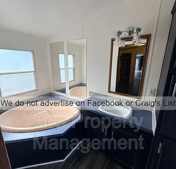 7136 Lee Ave — Photo 6