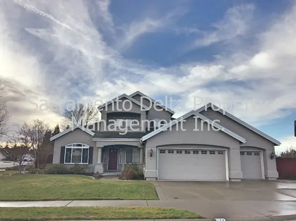 11 Edgewood Ct, Roseville, CA 95678