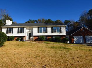 1145 Foxfire Rd, Kernersville, NC 27284