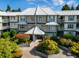 3010 Washington Ave #307, Victoria, BC V9A1P6