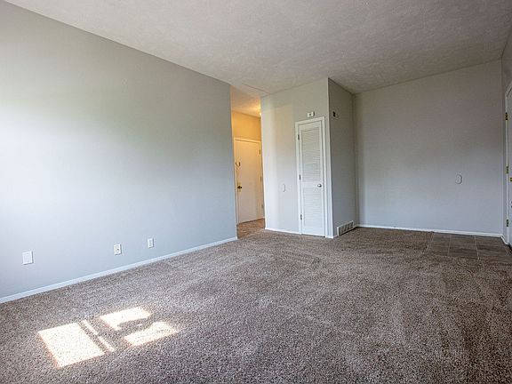 2nd image of 2200 2nd Ave #8