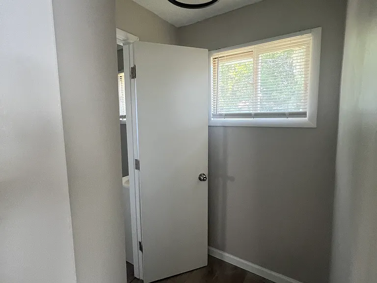 2081 W 103rd St #1 — Photo 20