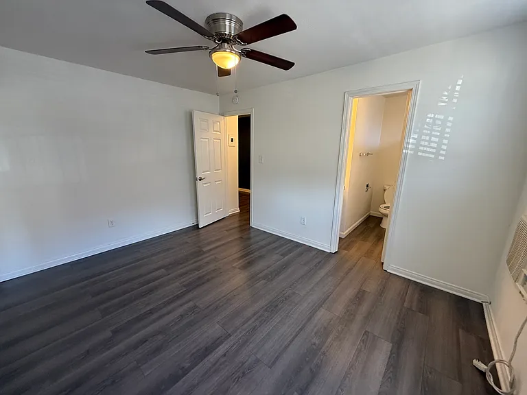 1032-1036 S Normandie Ave #5 — Photo 23