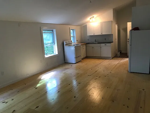 1610 Glasco Tpke #D1 — Photo 6