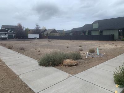 1335 NW Hemlock Ave, Redmond, OR, 97756