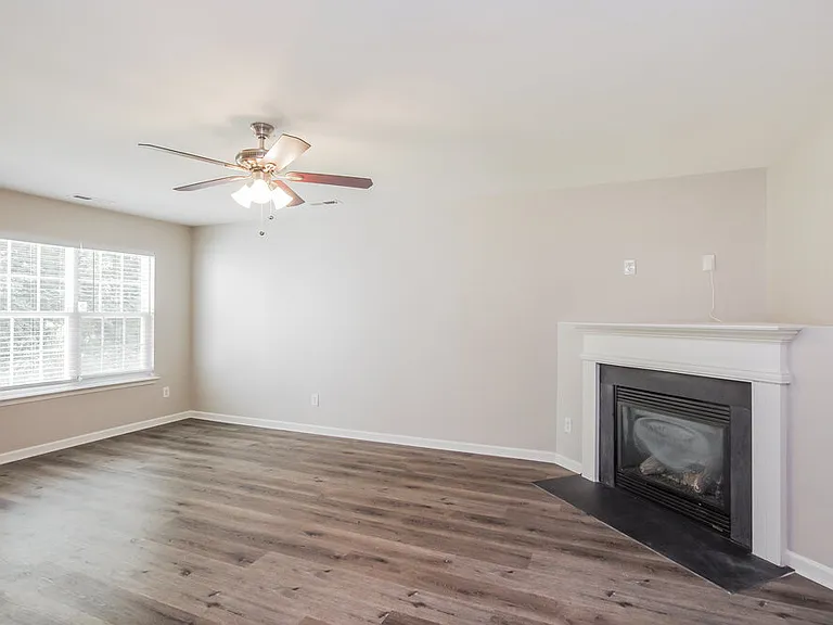 3834 Pauline Ln — Photo 5