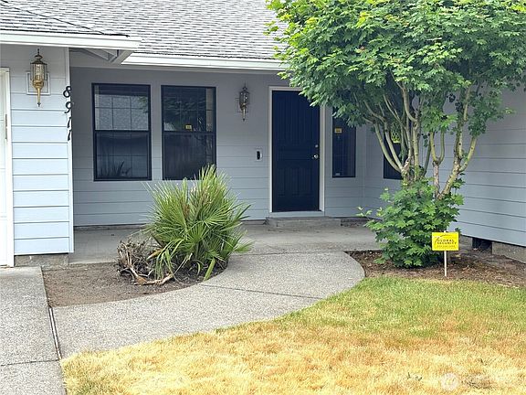 2nd image of 8911 NE 32nd Avenue