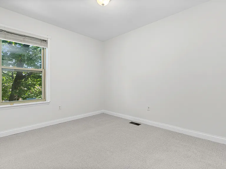2907 Roundtree Dr — Photo 29